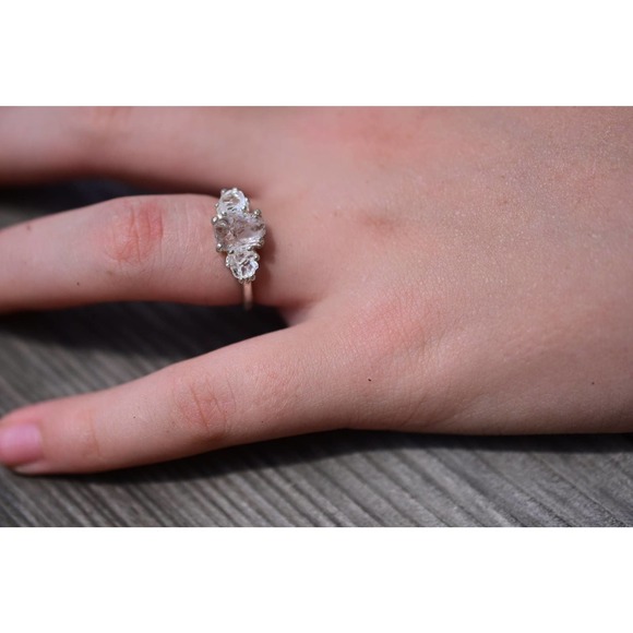 Unique Engagement Ring, Diamond Ring, raw stone ring, Anniversary Ring - Picture 2 of 2